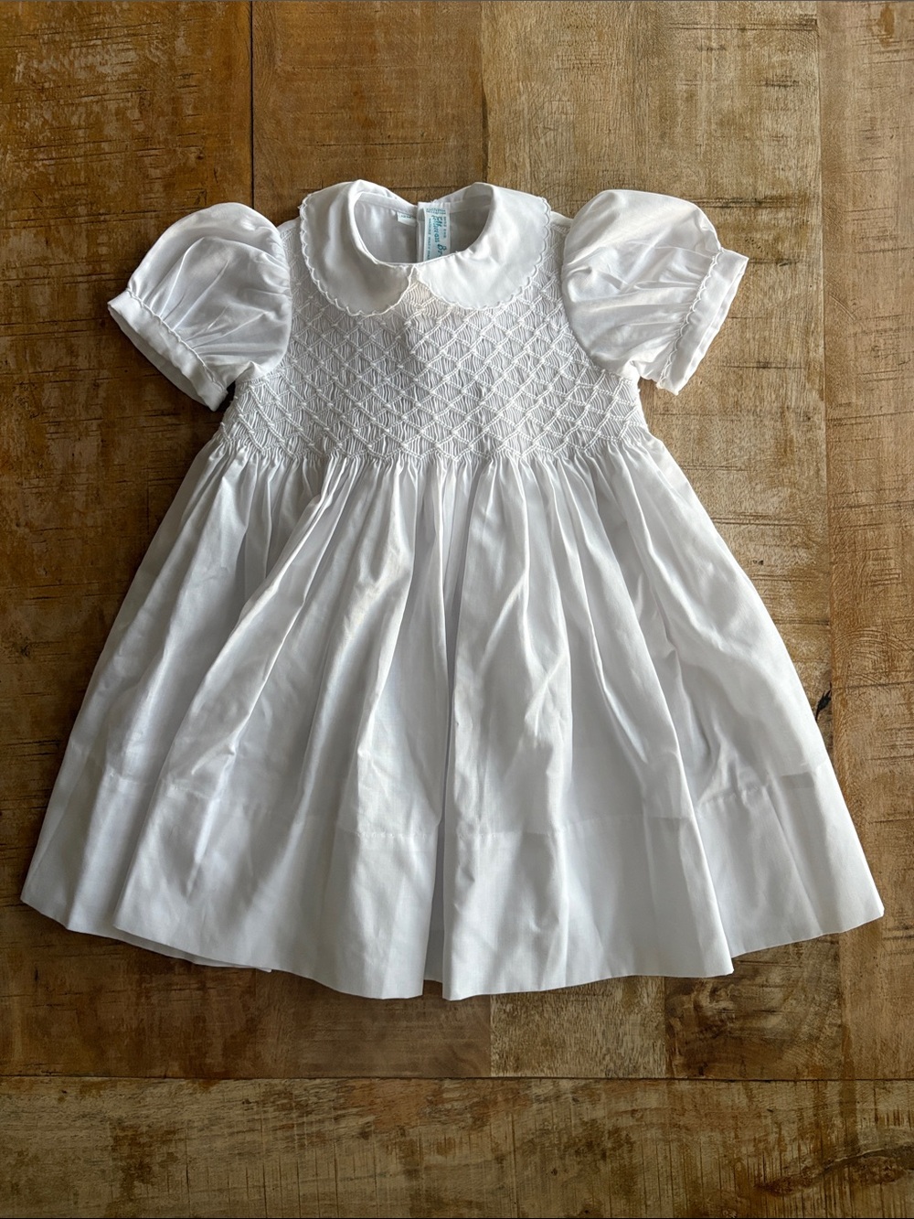 NWOT Feltman Bros Girls White Smocked Dress 12m
